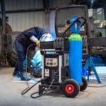 Przemysłowa spawarka GYS Kronos z podajnikiem drutu
