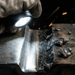 Prawidłowo oszlifowany rowek po żłobieniu.