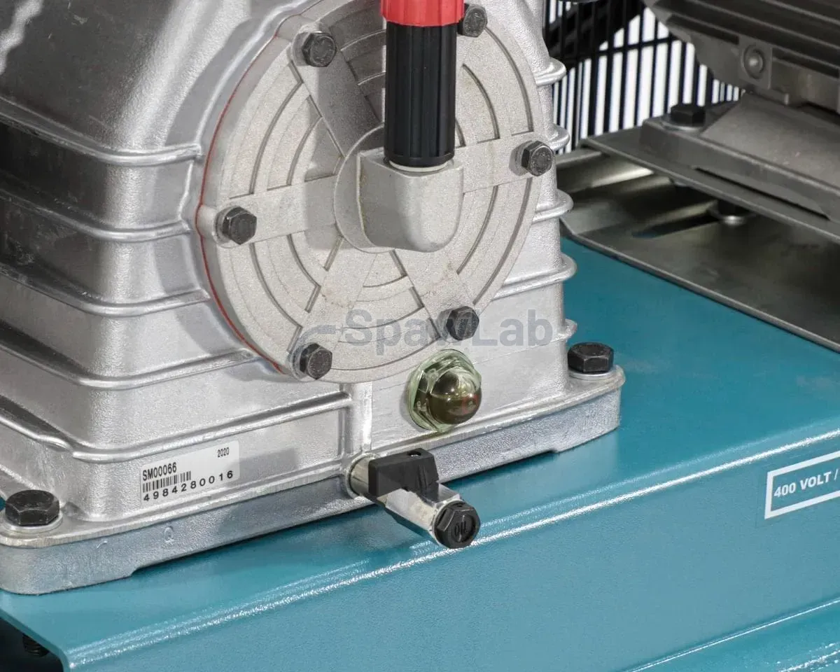 Airpress Twin-piston compressor K 500-1500S 14 bar 10 HP/7.5 kW 400V 644 l/min 500 l - star-delta connection, photo 3