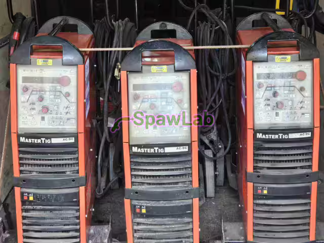 Trzy używane spawarki Kemppi MasterTig 2500W sprzedane do Grecji