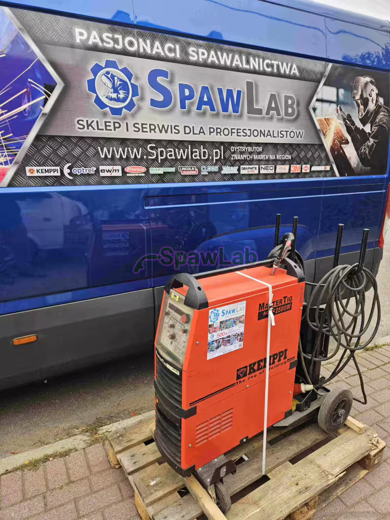 Trzy używane spawarki Kemppi MasterTig 2500W sprzedane do Grecji